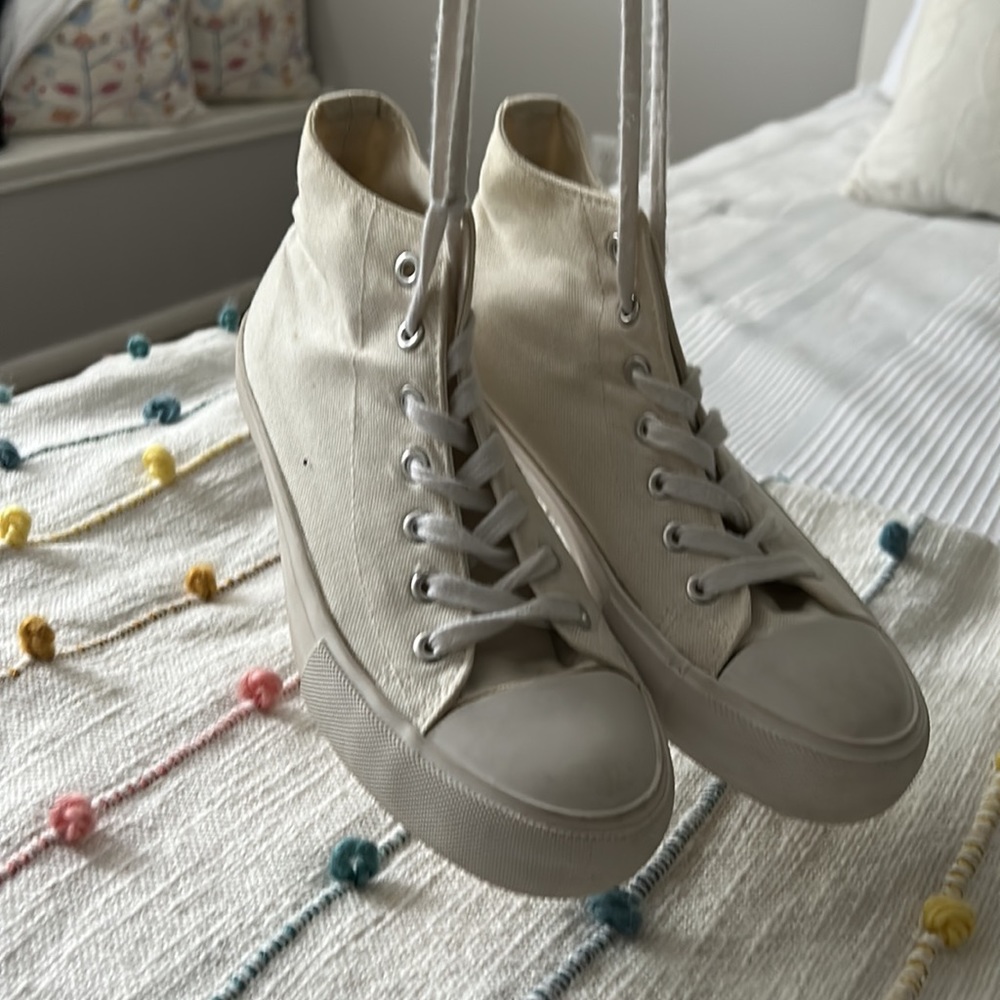 Forever 21 White High Tops (Women 8) - Picture 3 of 6